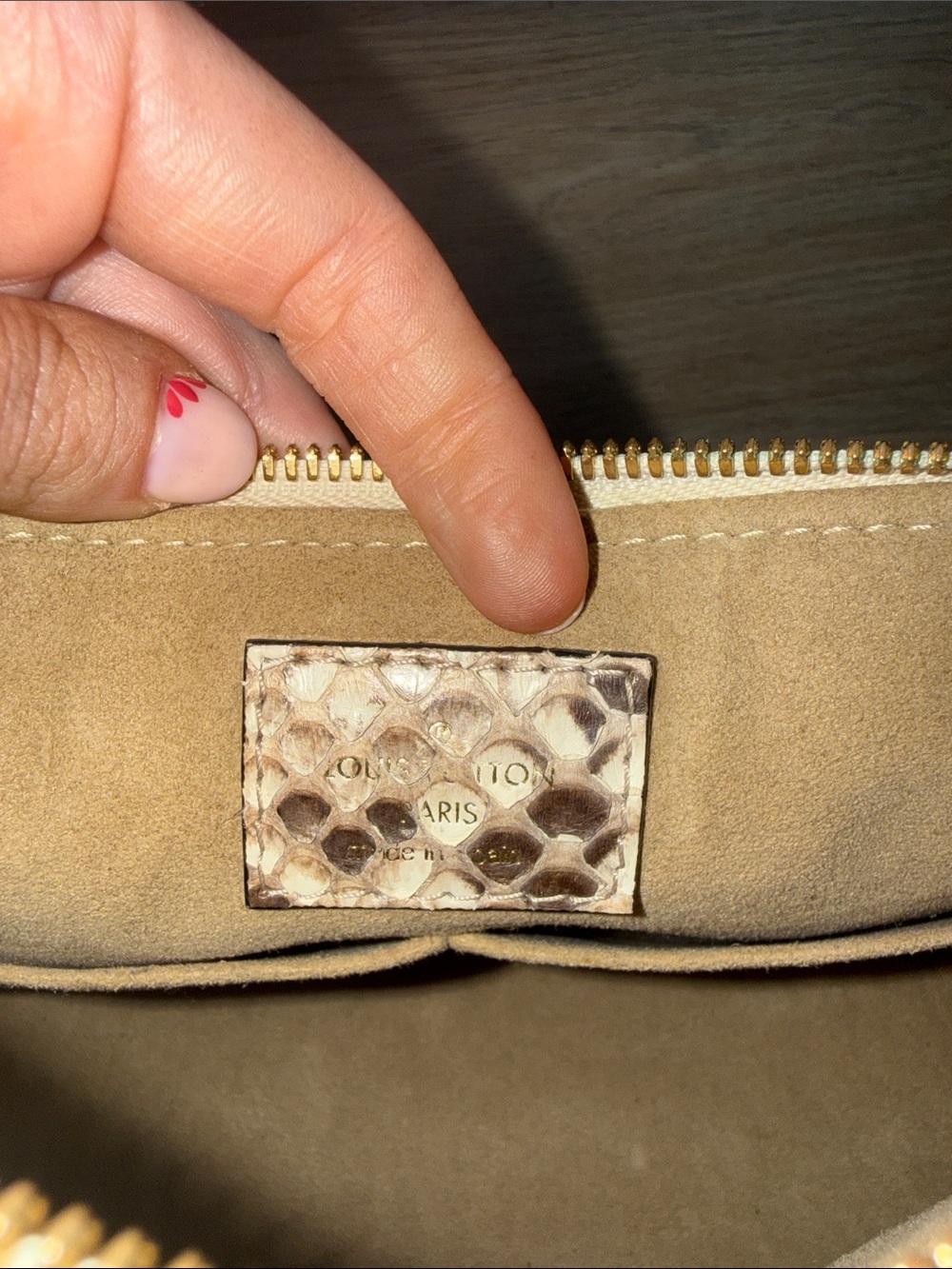 Louis Vuitton python and beige crossbody with gold hardware - Picture 12 of 16